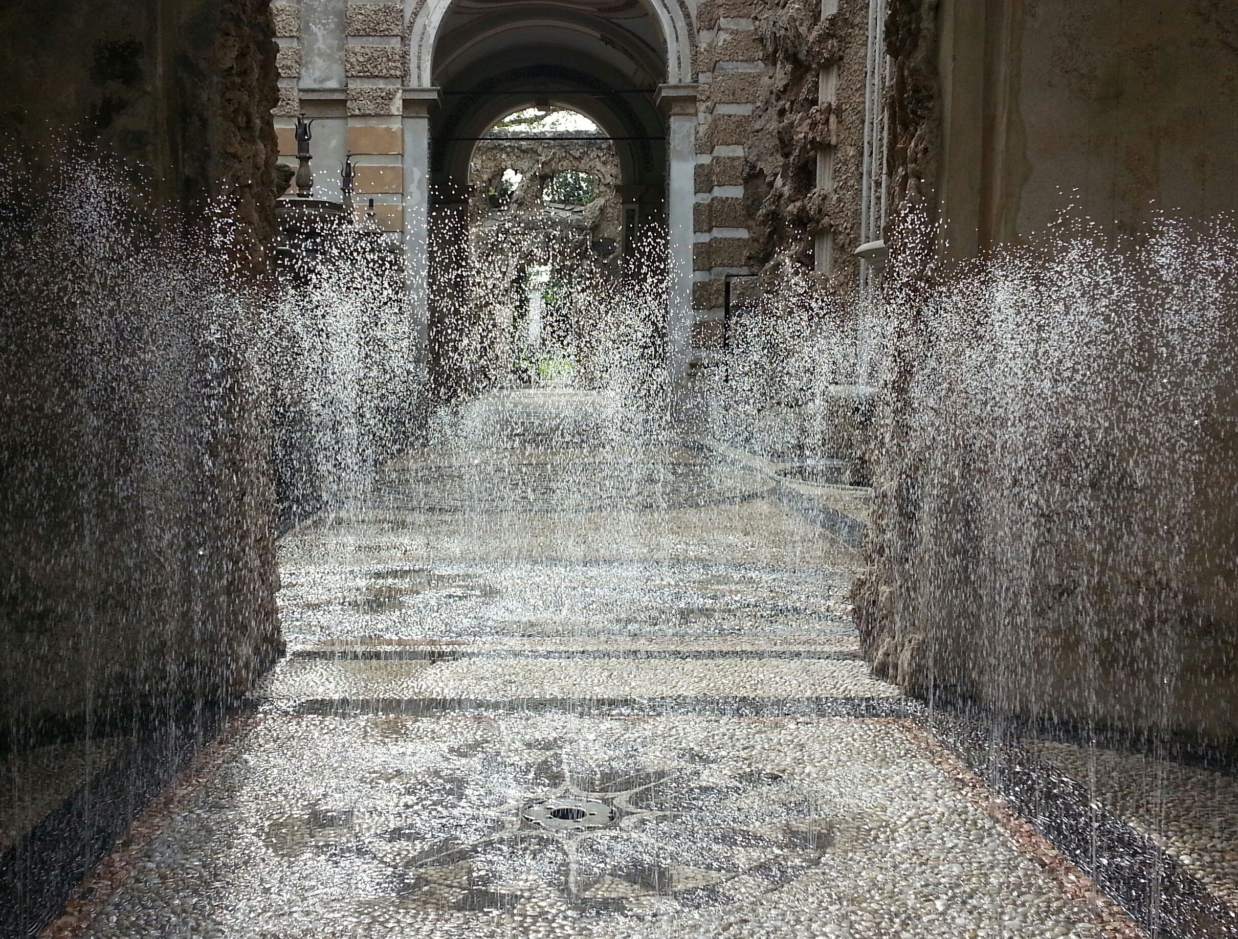 Giochi d'acqua a Villa Litta