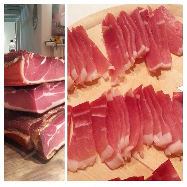 Il taglio dello speck a Casa Alto Adige
