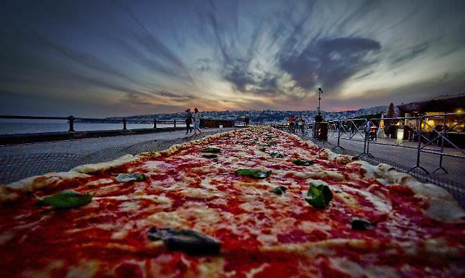 Immagine tratta dalla pagina Fb di Napoli Pizza village