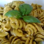 Fusillotti con crema di zucchine e zafferano