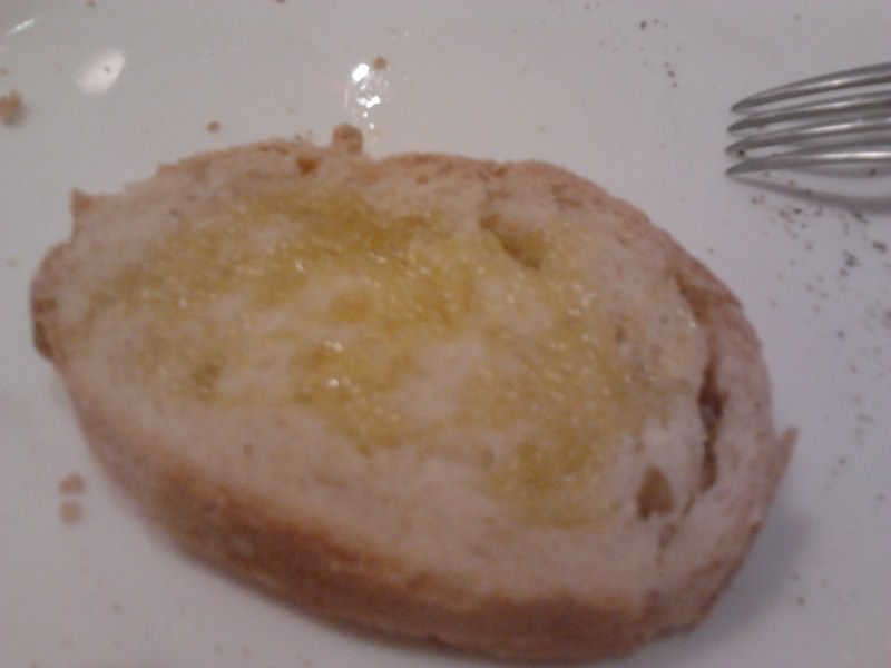 La semplicità e la bontà di pane e olio
